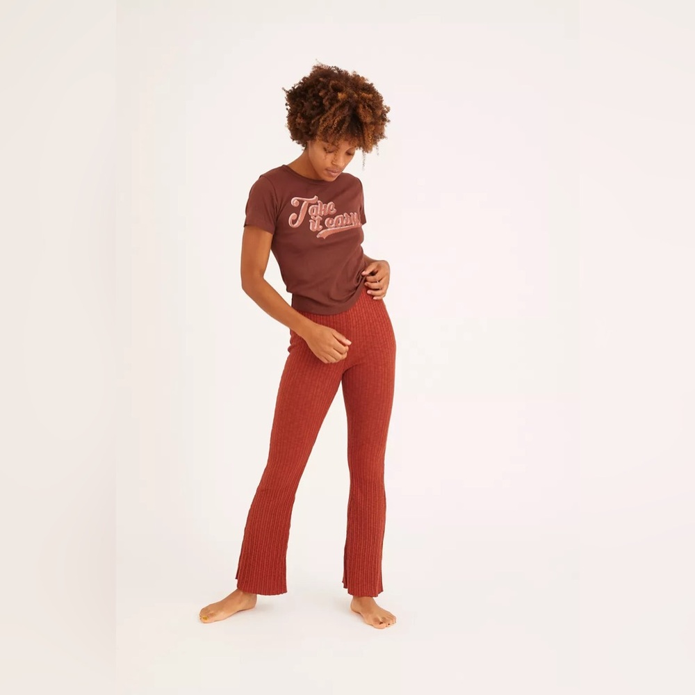 Urban Outfitters UO Rosie High-Waisted Ribbed Flare Pant, Rose, M
